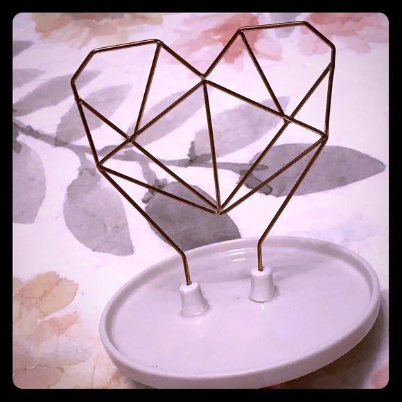 Jewelry Holder - Picture 1 of 5